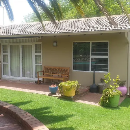 Coconut Cottage Randburg Exterior photo